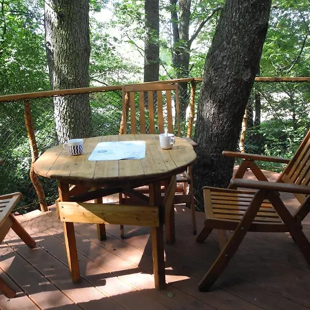 Treehouse V Brdech Horská chata *