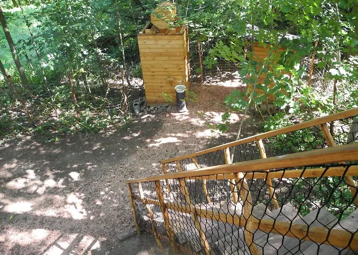 Treehouse V Brdech Alpstuga