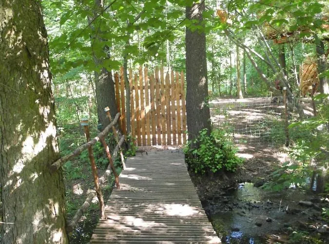 Dağ evi Treehouse V Brdech *